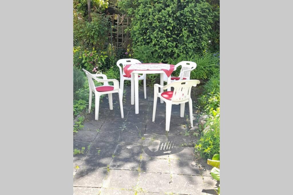 Hinter Burg, Haus mit Garten Mayen Exterior foto