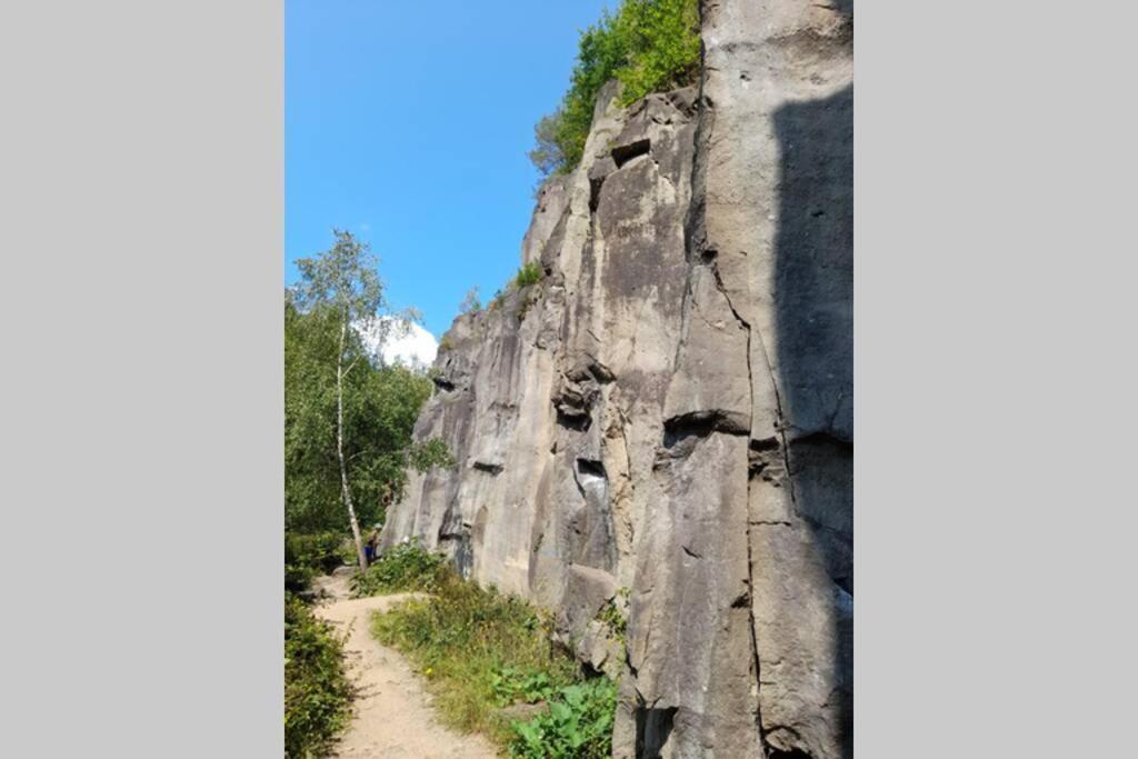 Hinter Burg, Haus mit Garten Mayen Exterior foto