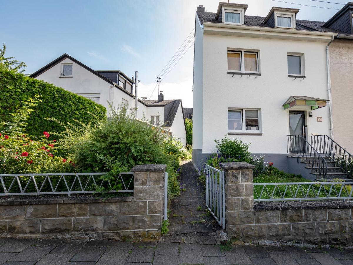 Hinter Burg, Haus mit Garten Mayen Exterior foto