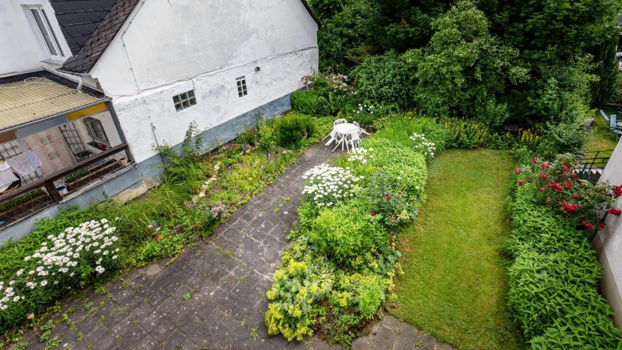 Hinter Burg, Haus mit Garten Mayen Exterior foto